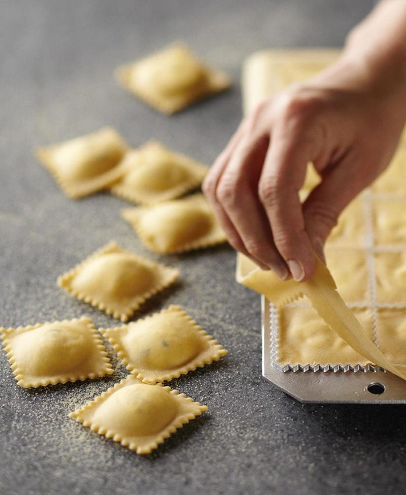 Raviolaore pasta Valsesia Casalinghi